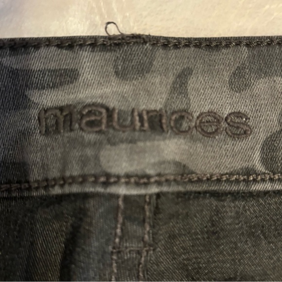 Women’s camouflage jeans - Picture 3 of 4